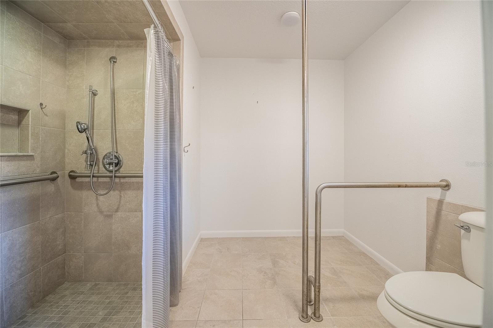 CANYON LAKE VILLAS - Residential