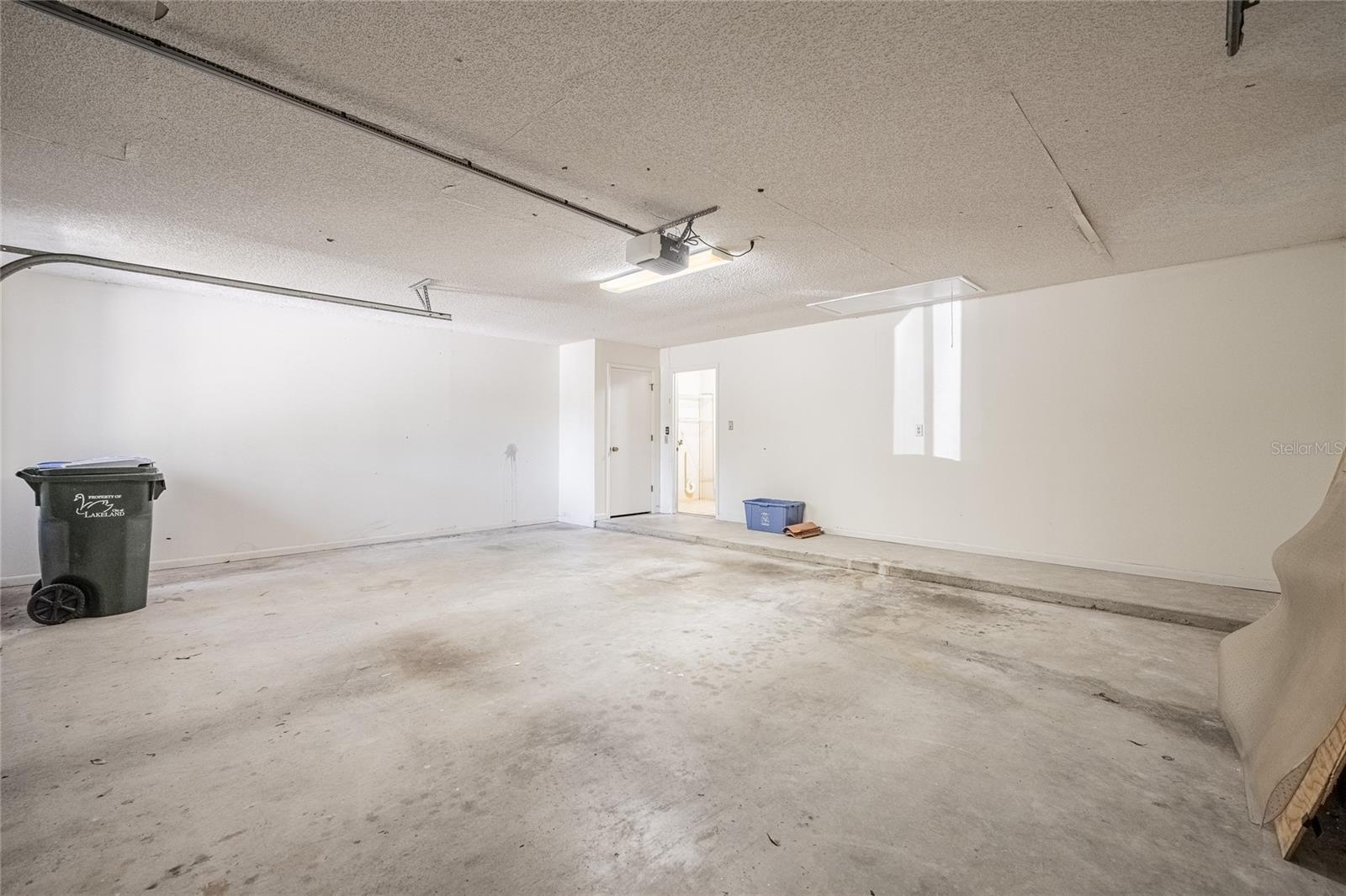 CANYON LAKE VILLAS - Residential