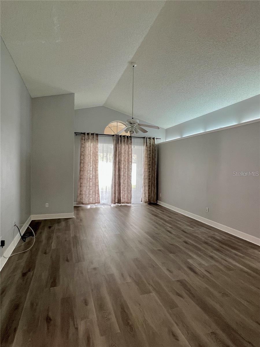 SYDNEY COVE AT EASTWOOD PRCL 01 - Residential Lease