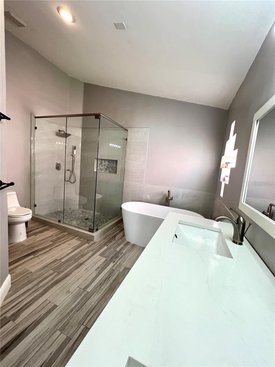 SYDNEY COVE AT EASTWOOD PRCL 01 - Residential Lease