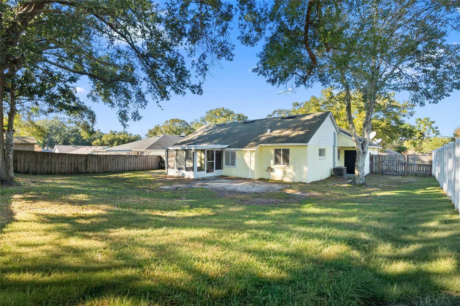 MOUNT DORA COBBLEHILL VILLAGE - Residential