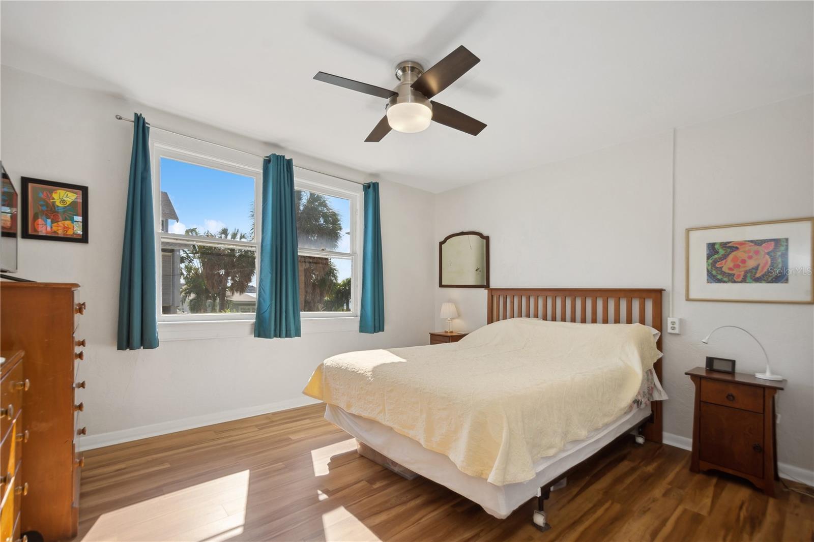 MOREY BEACH - Residential