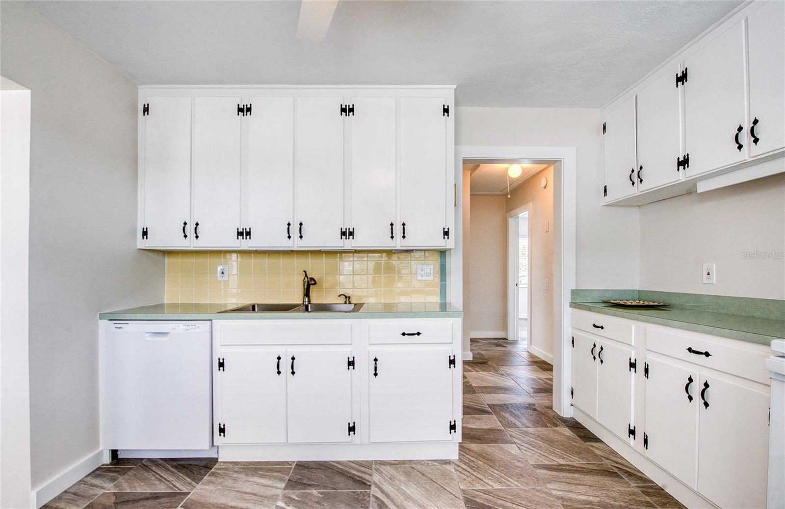 MOREY BEACH - Residential