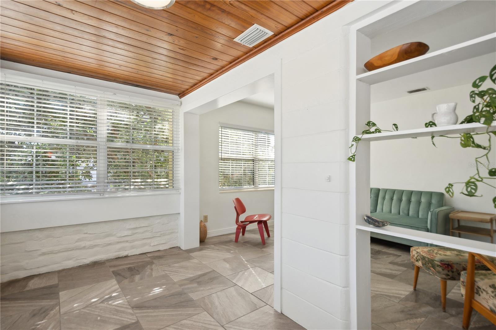 MOREY BEACH - Residential