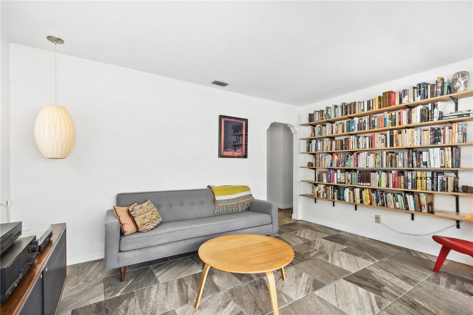 MOREY BEACH - Residential