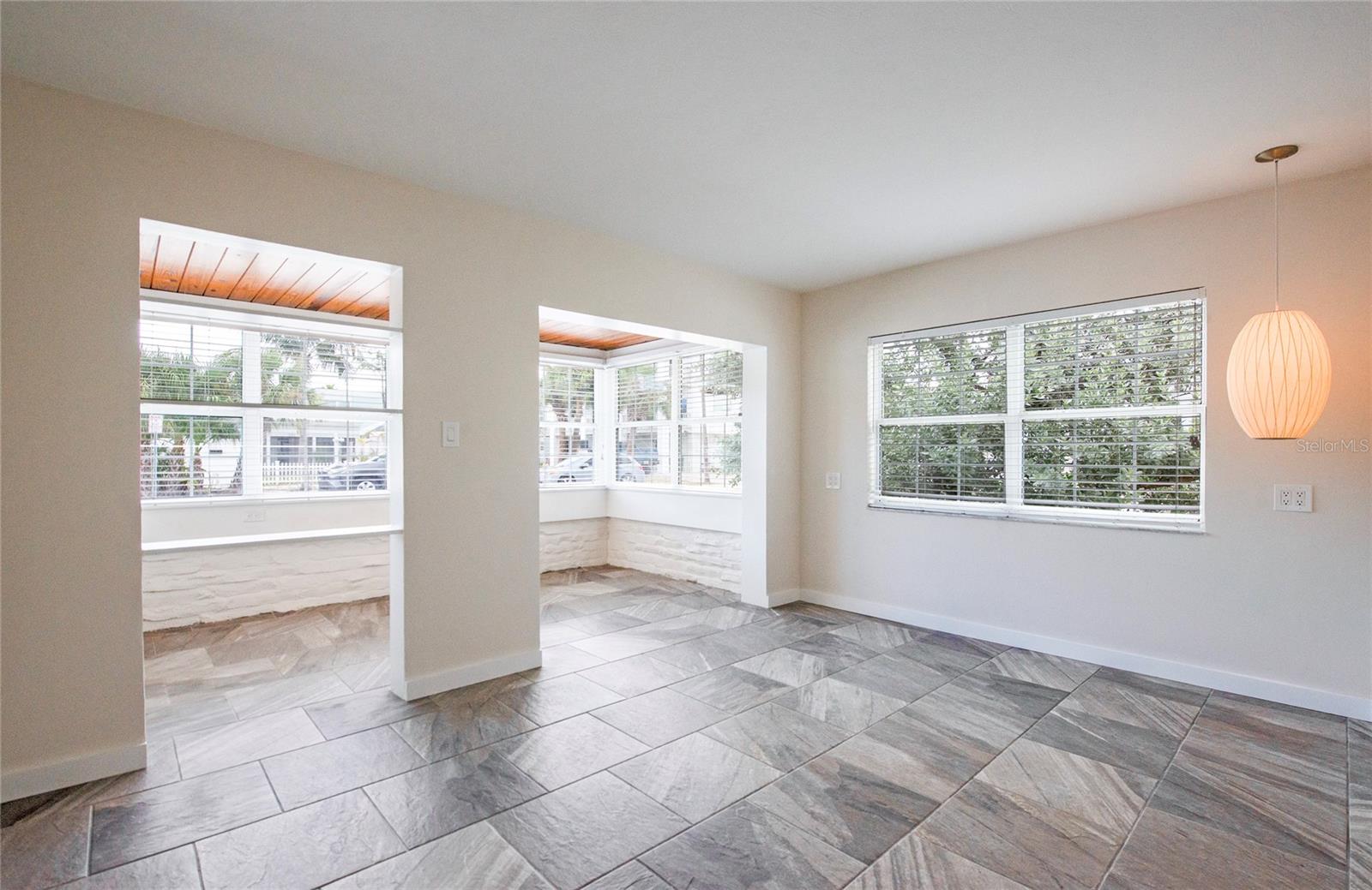 MOREY BEACH - Residential