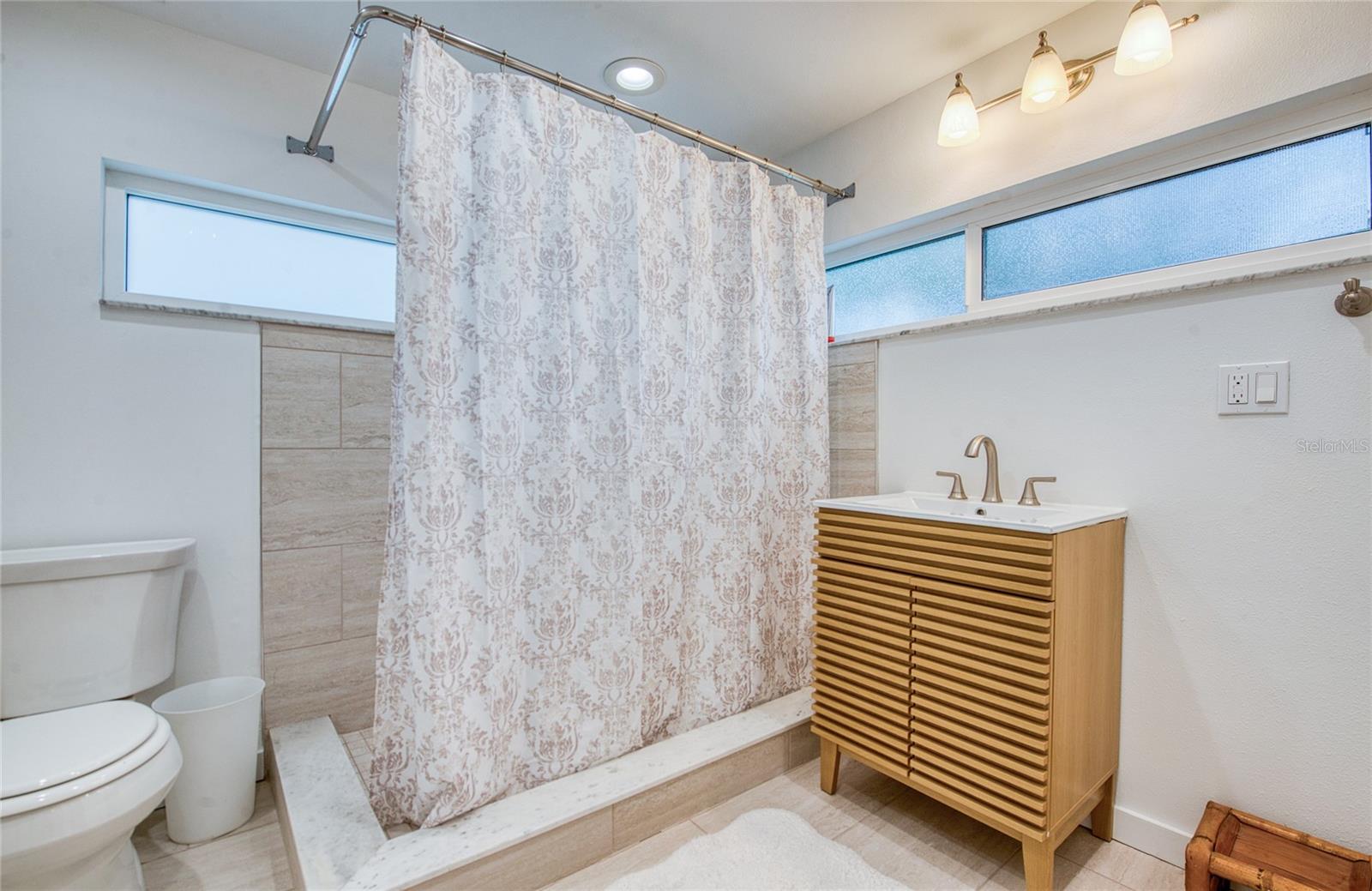 MOREY BEACH - Residential