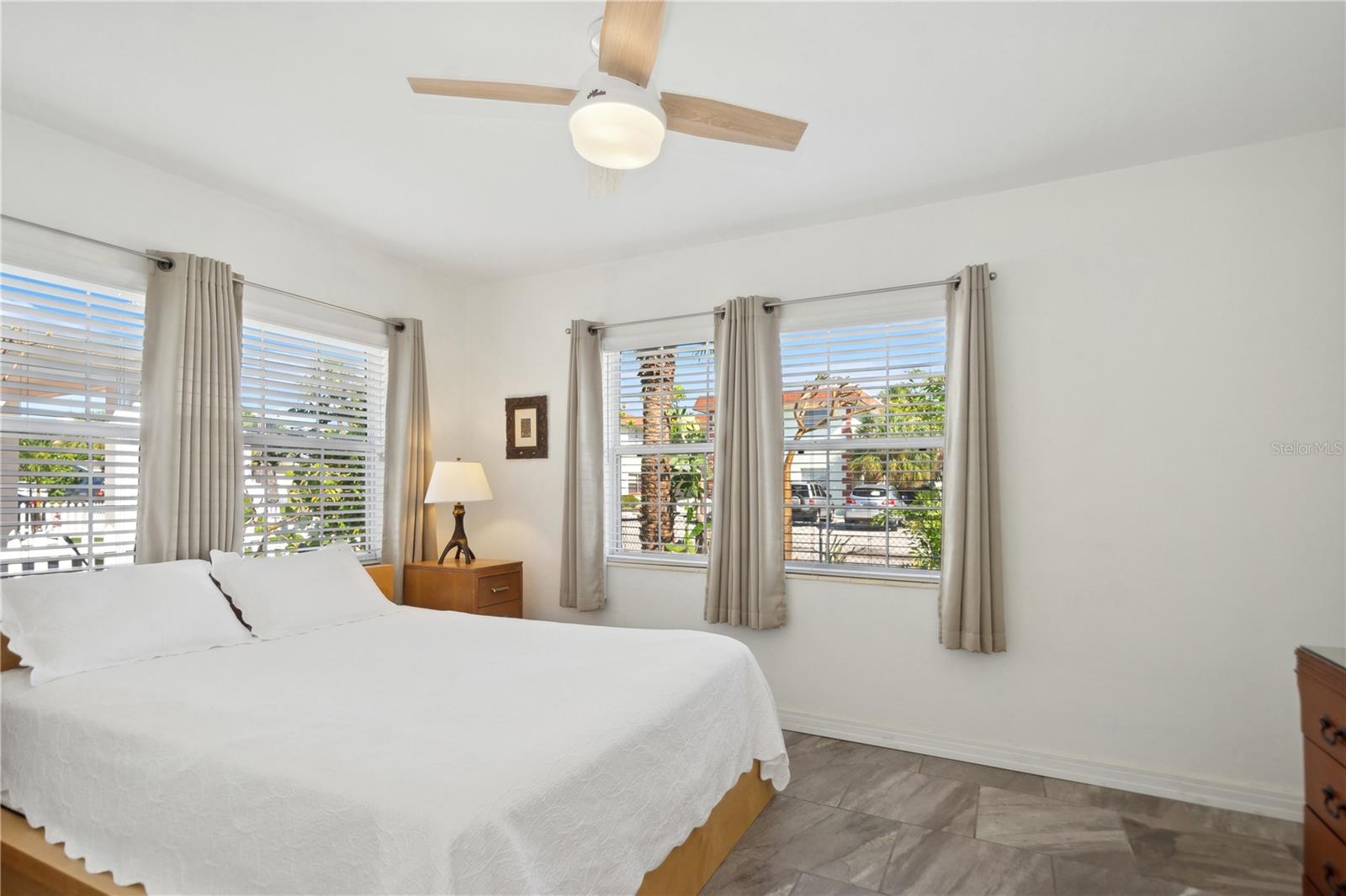 MOREY BEACH - Residential