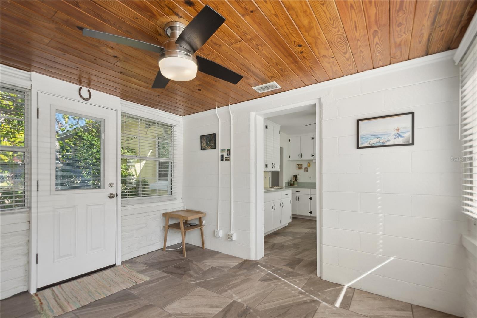 MOREY BEACH - Residential
