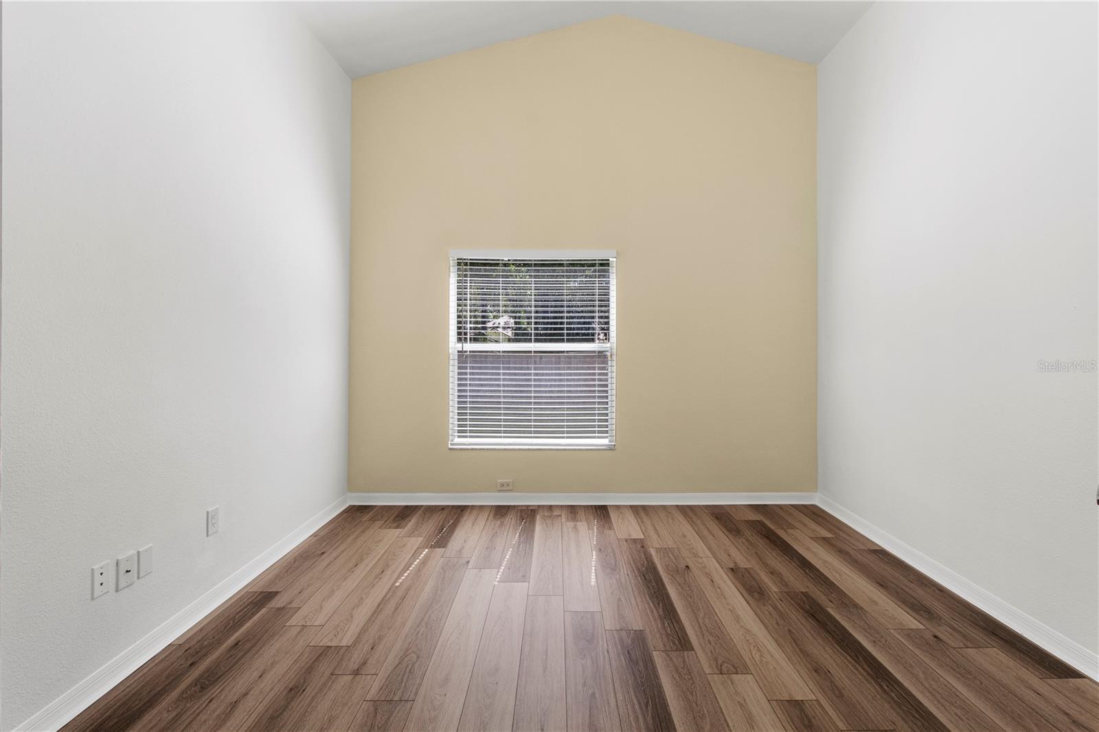 LAKE ST CHARLES UNIT 6 - Residential Lease