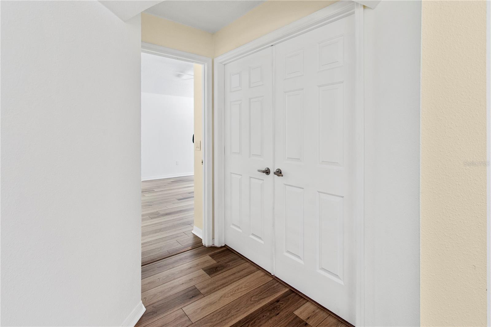 LAKE ST CHARLES UNIT 6 - Residential Lease