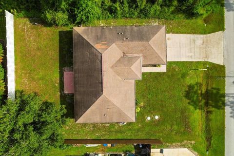 A home in NORTH PORT