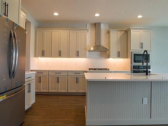 12182 EASTMOOR DRIVE