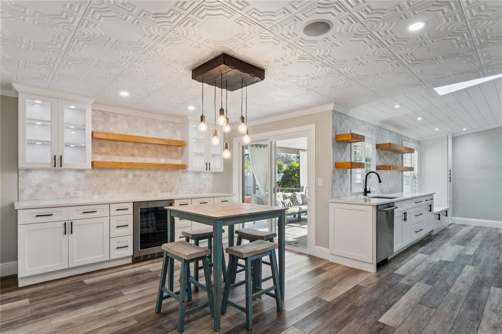 MANORS OF FOREST LAKES THE - Residential