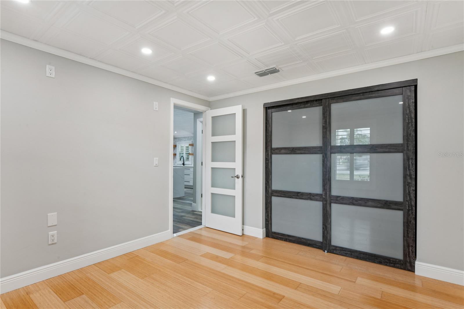 MANORS OF FOREST LAKES THE - Residential