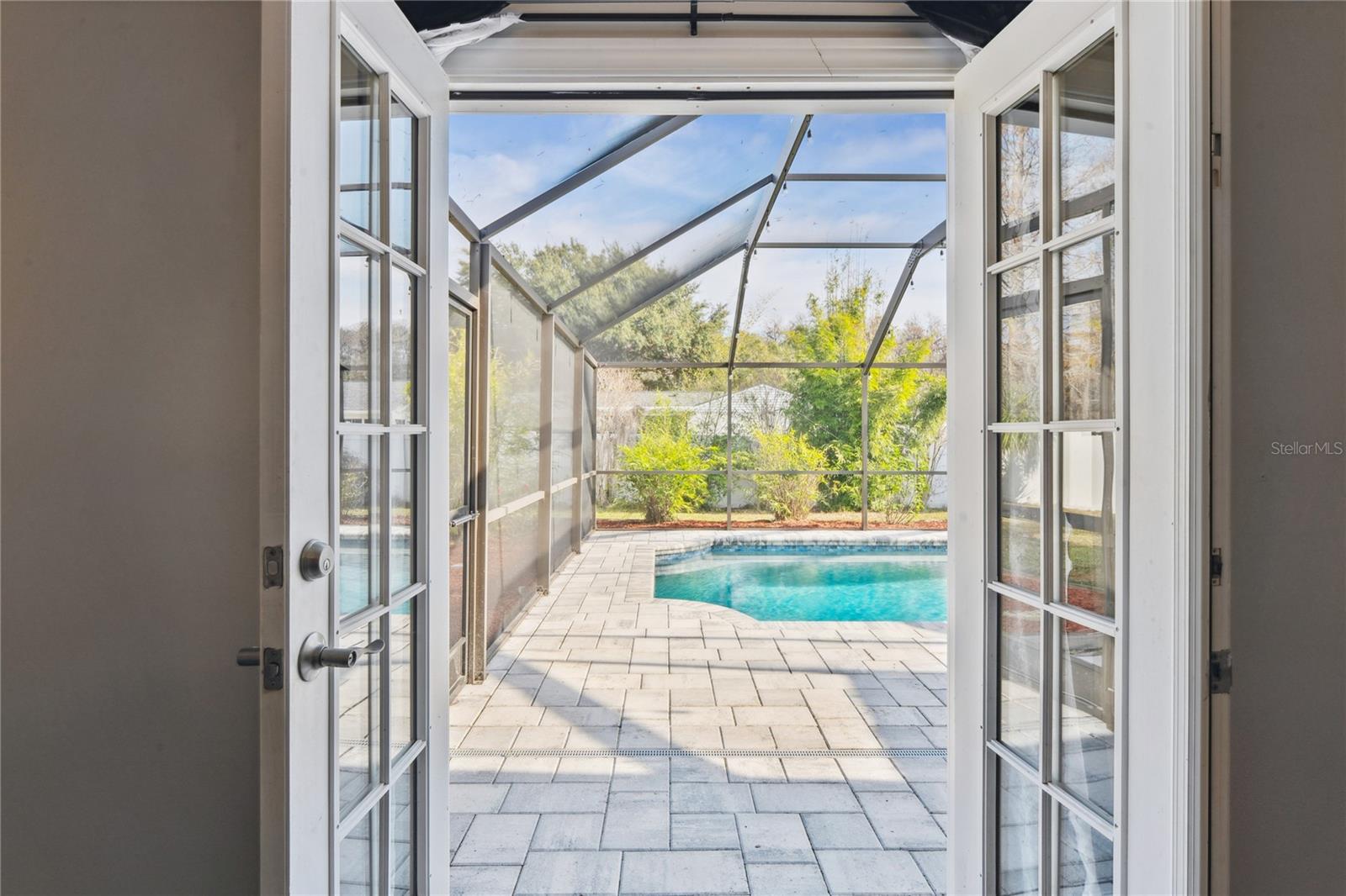 MANORS OF FOREST LAKES THE - Residential