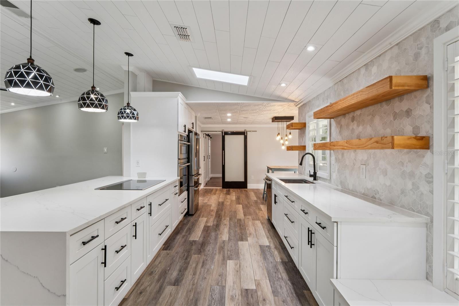 MANORS OF FOREST LAKES THE - Residential