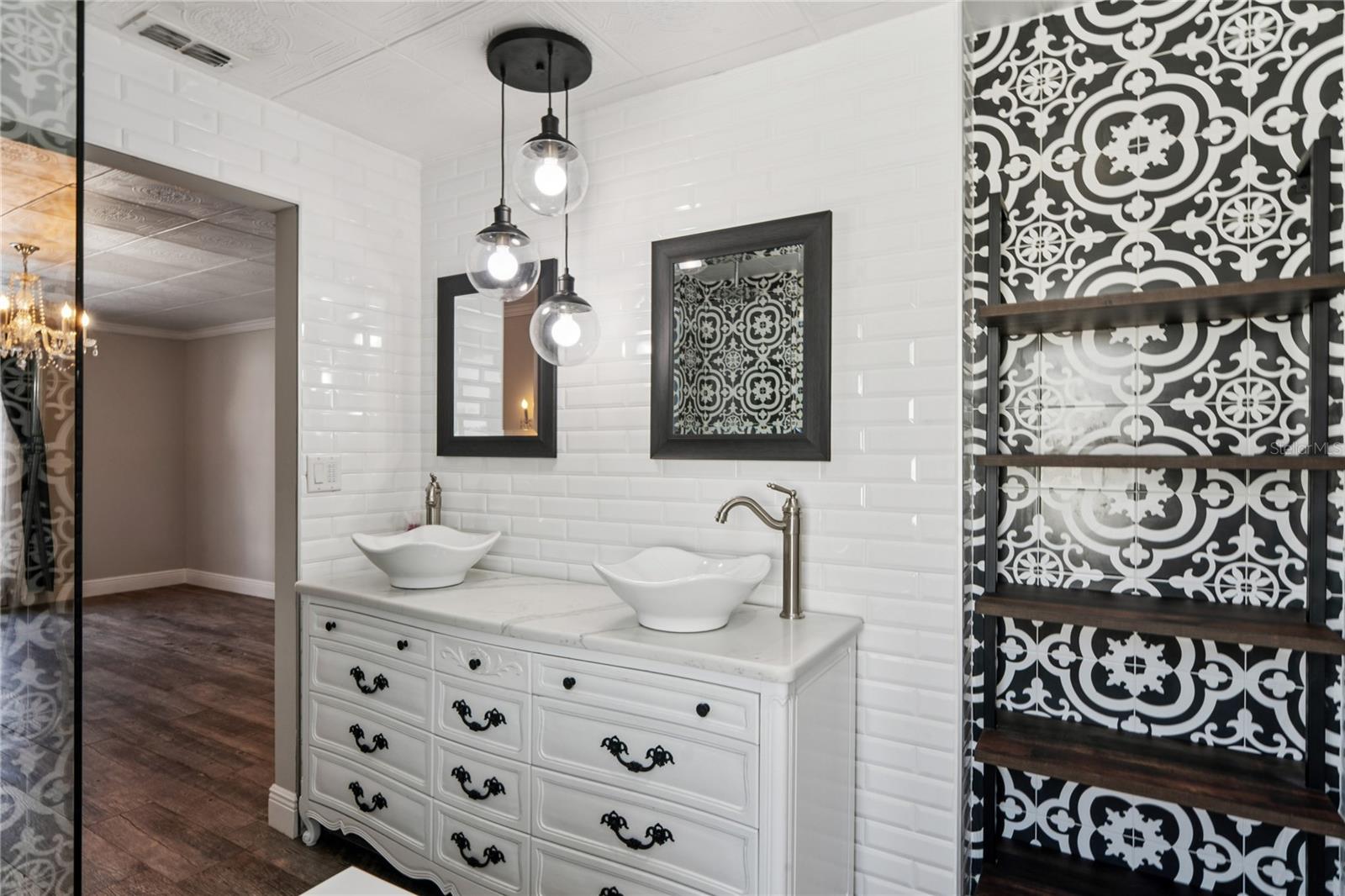 MANORS OF FOREST LAKES THE - Residential