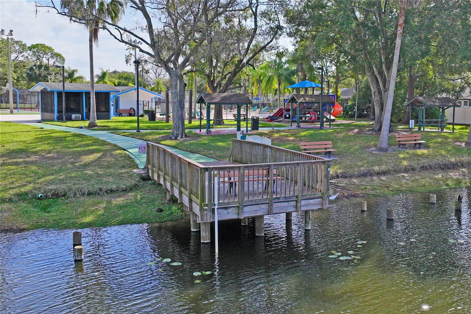 MANORS OF FOREST LAKES THE - Residential