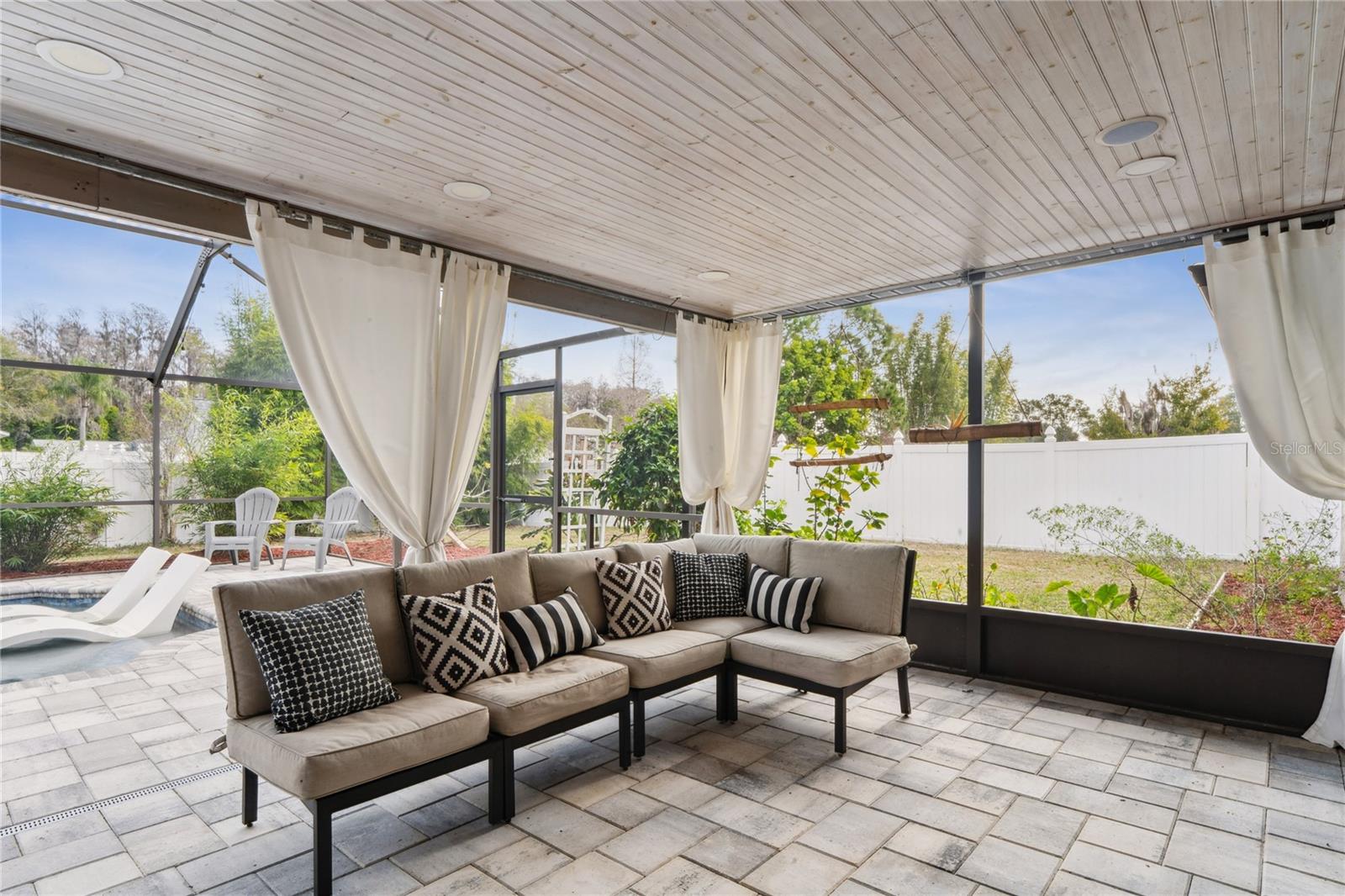 MANORS OF FOREST LAKES THE - Residential