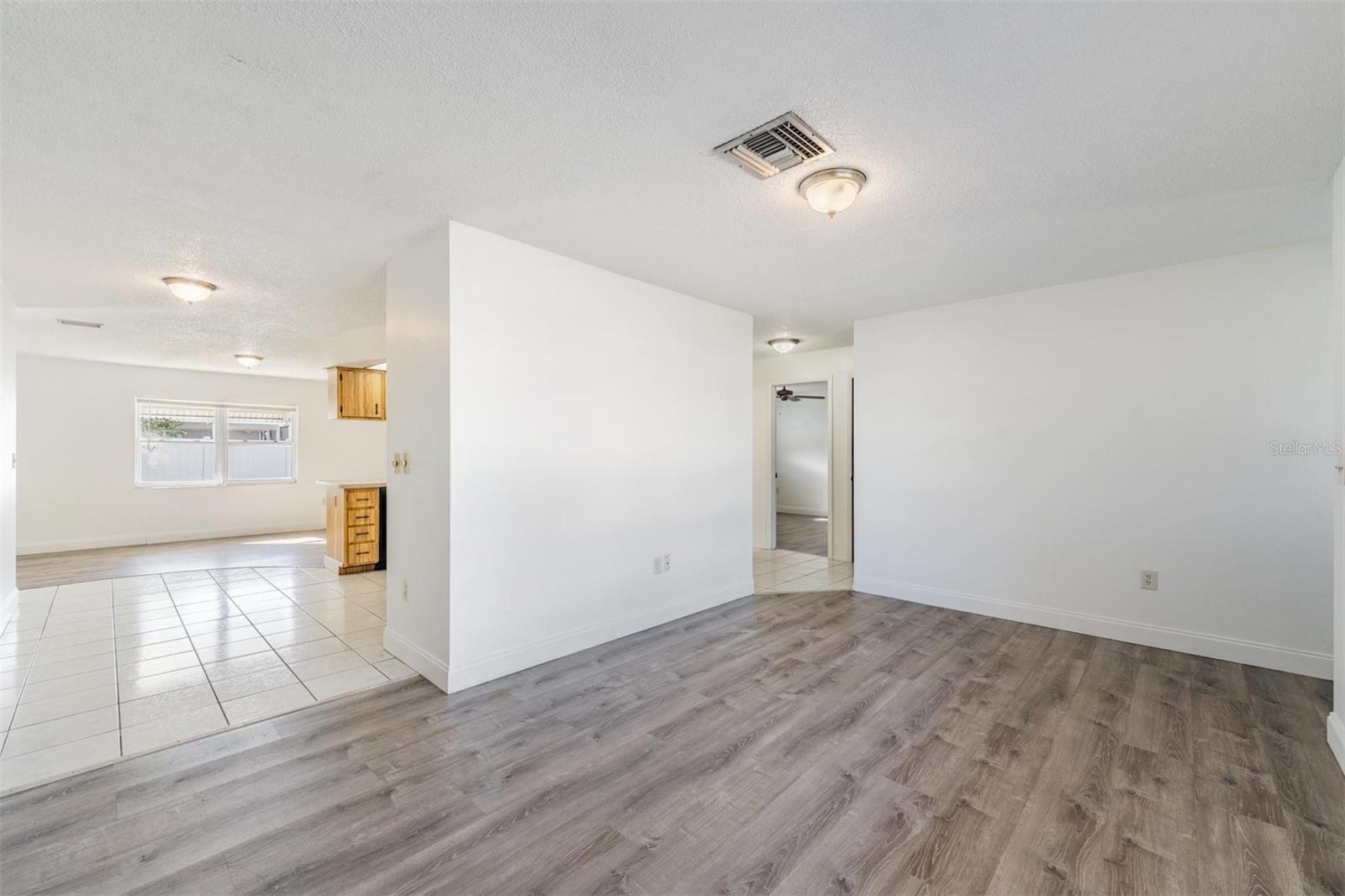 HILLANDALE UNIT 4 - Residential