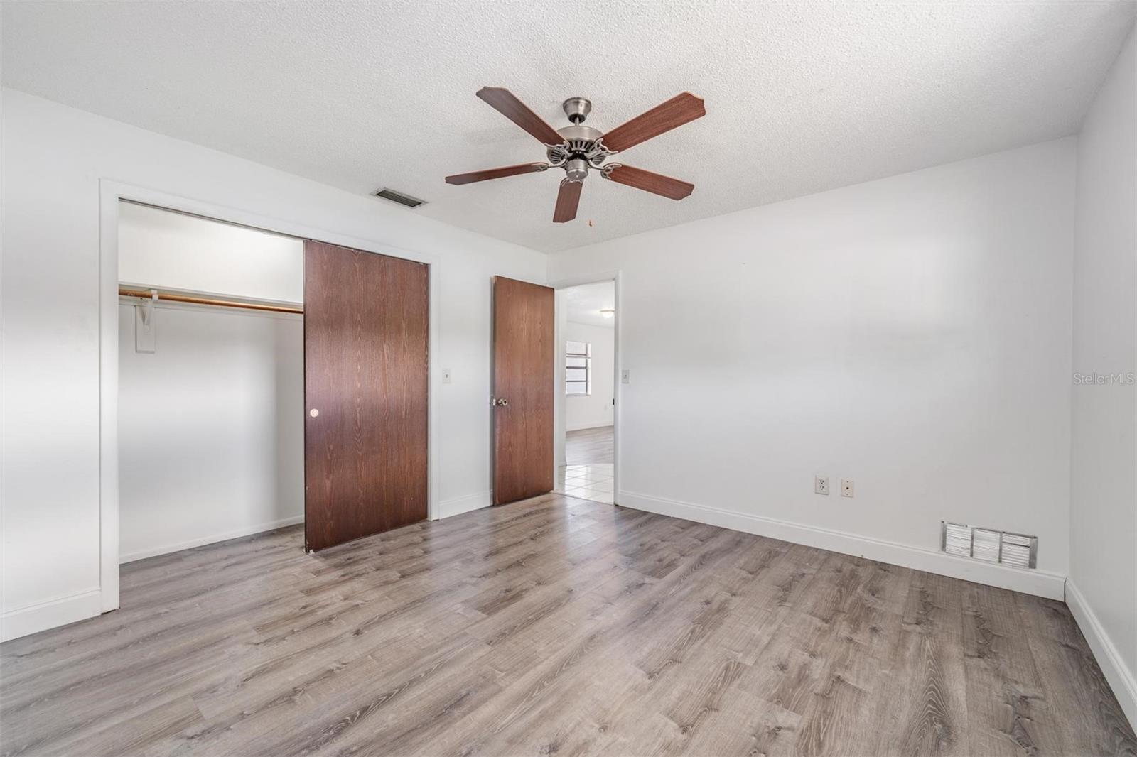 HILLANDALE UNIT 4 - Residential