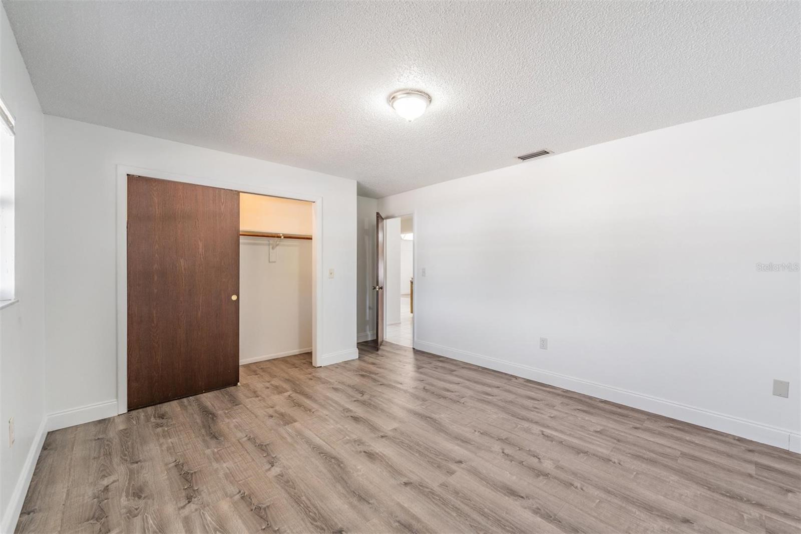 HILLANDALE UNIT 4 - Residential