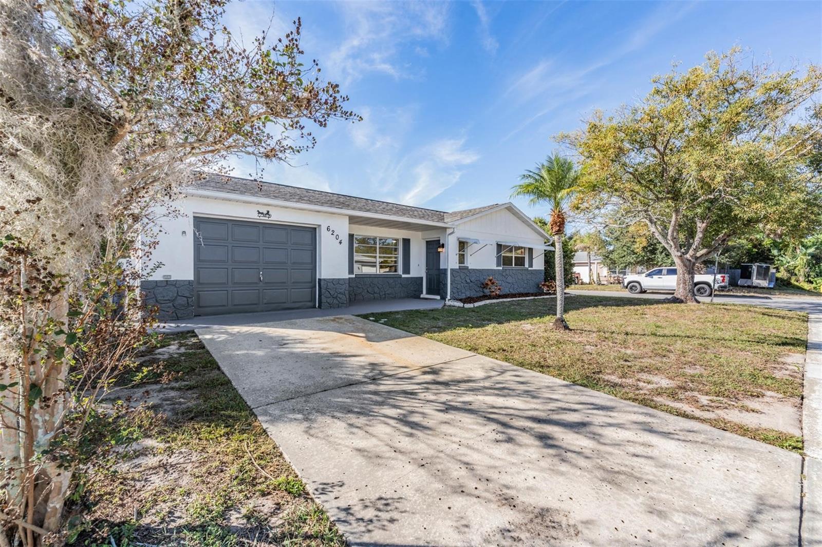 HILLANDALE UNIT 4 - Residential