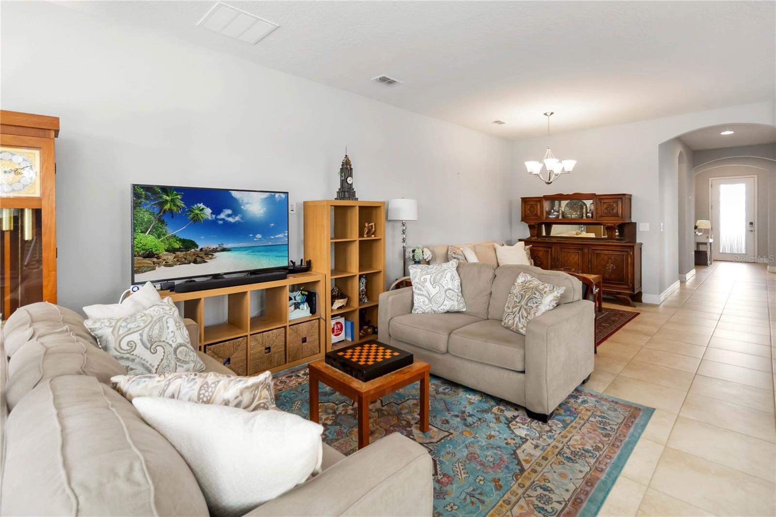 CHAMPIONS RESERVE - Residential