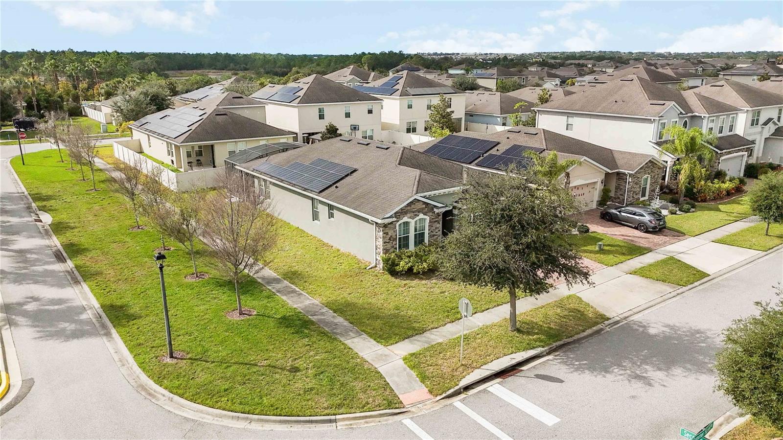 CHAMPIONS RESERVE - Residential