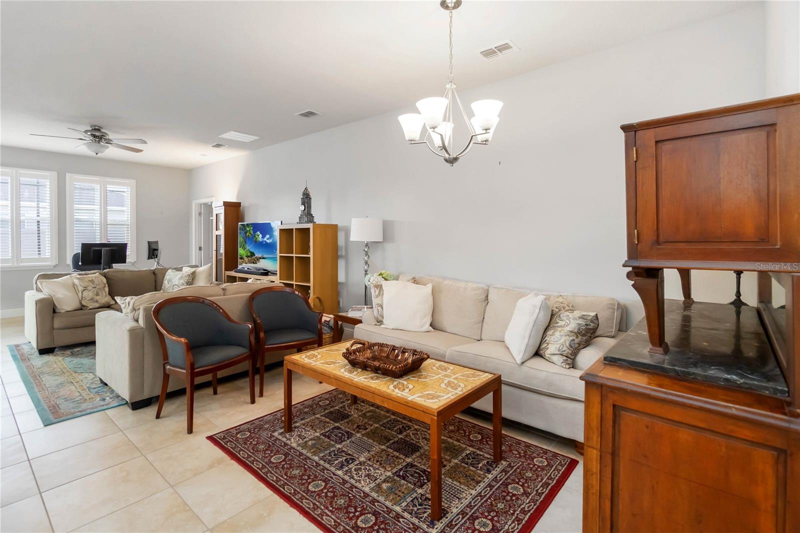 CHAMPIONS RESERVE - Residential