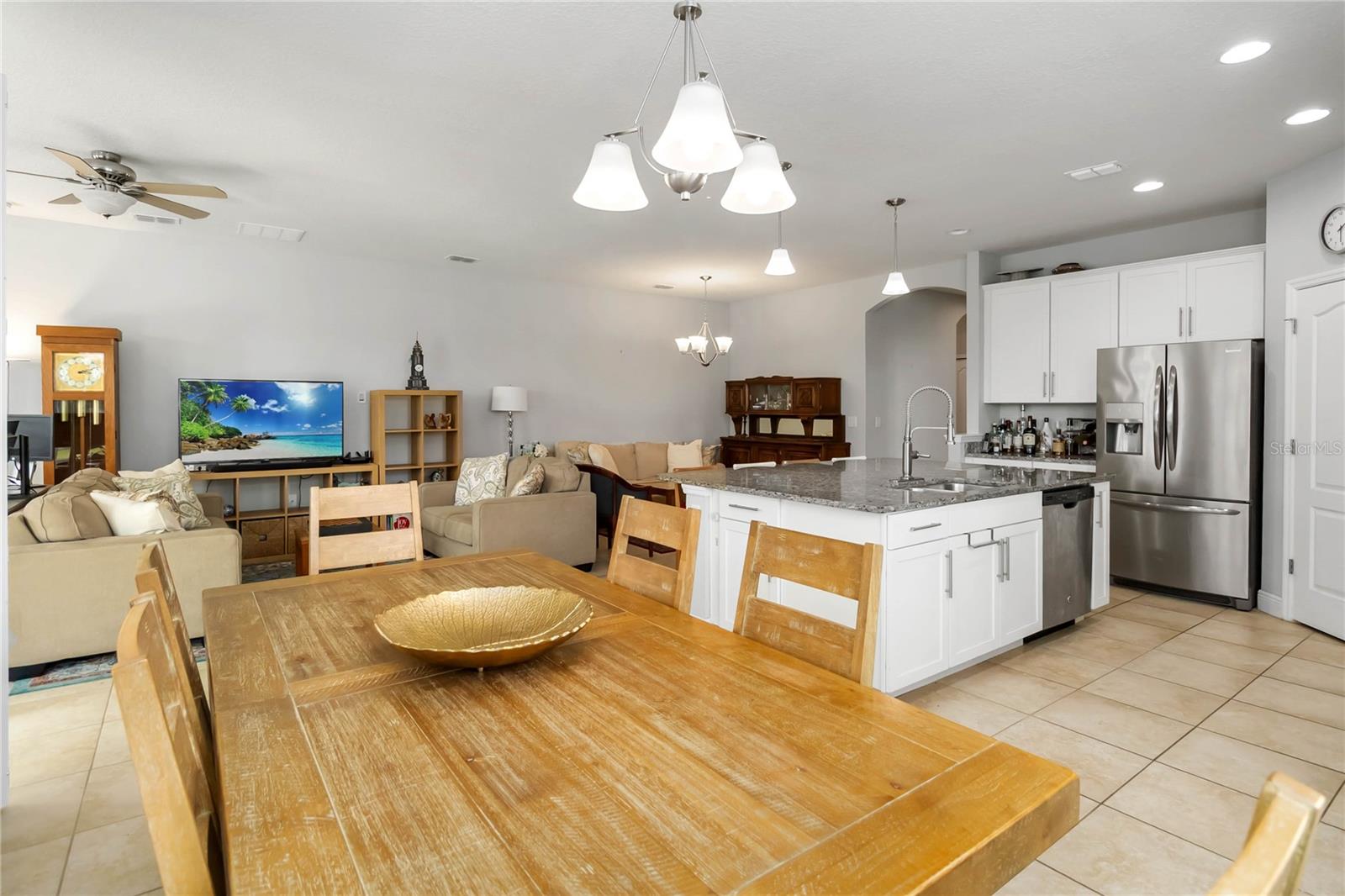 CHAMPIONS RESERVE - Residential