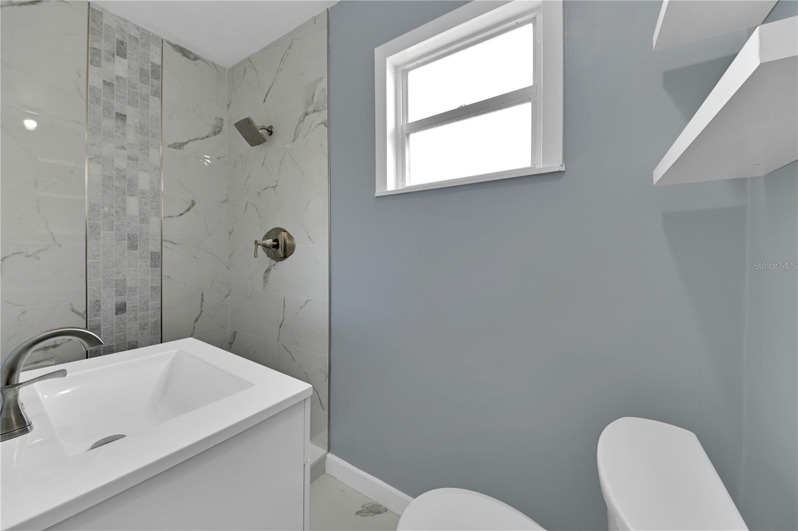 ALTAMIRA HEIGHTS - Residential