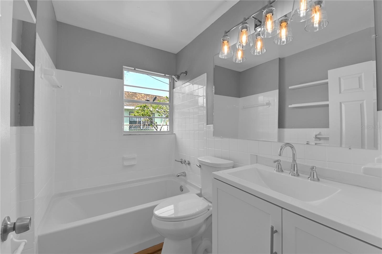 ALTAMIRA HEIGHTS - Residential