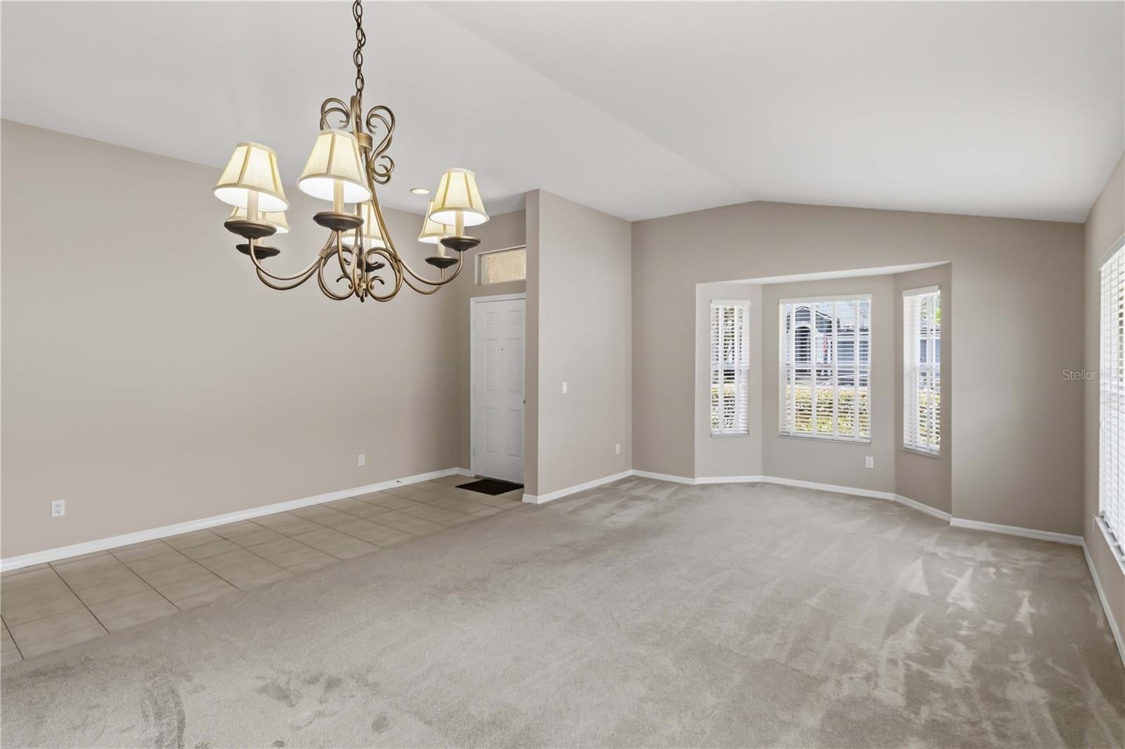 1123 LUMSDEN POINTE BOULEVARD