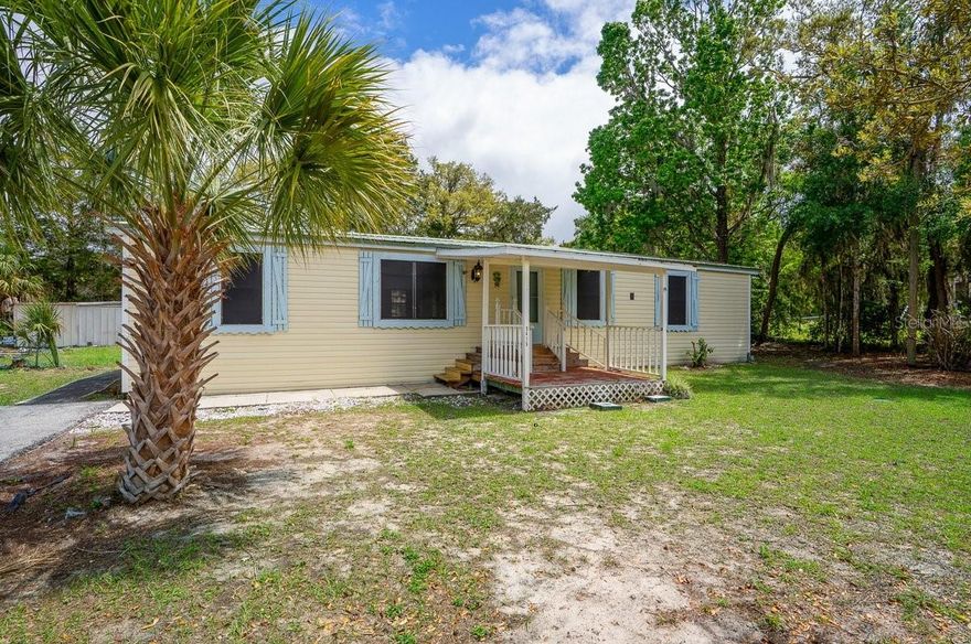 SPECIAL OPPORTUNITY TO BUY DOUBLE-WIDE MOBILE HOME IN THE BEAUTIFUL HOMOSASSA FL. Conveniently situated in a great quiet community. Located just minutes from Homosassa Springs Wildlife State Park, local marinas,boating, manatee watching and great fishing spots, this home offers the best of Florida's Nature Coast. FINANCING AVAILABLE NO CREDIT OR EMPLOYMENT CHECK

This well-maintained 3 bedroom, 2 bathroom home offers 1,344 square feet of living space on a generous half of acre lot (.50)—providing the perfect balance of privacy, functionality, and convenience. Nestled in a quiet neighborhood just minutes from local dining, shopping, and water access, this home checks all the boxes for Florida living. Built for comfort and peace of mind. This property is habitable ready to be occupied and subject to any financing. Features includes: Cozy porch deck, durable metal roof, solid new Vinyl flooring (no soft spots), drywall texture, nice space in bedroom closets and new paint. May need some cosmetics or additional updates if desired. But home is ready to be occupied and major systems and components are in good order for inspections. The thoughtful inside makes the most of every square foot. Additional (Extra) concrete space with power and hook-ups for family visits or temporary RV's parking. Extended driveway for good parking. Ample backyard for gardening, or simply enjoying your own outdoor oasis. 

Homosassa has it all. DESIRABLE LOCATION well-connected with convenient access to shopping, dining, school and everyday necessities.(SE HABLA ESPANOL)