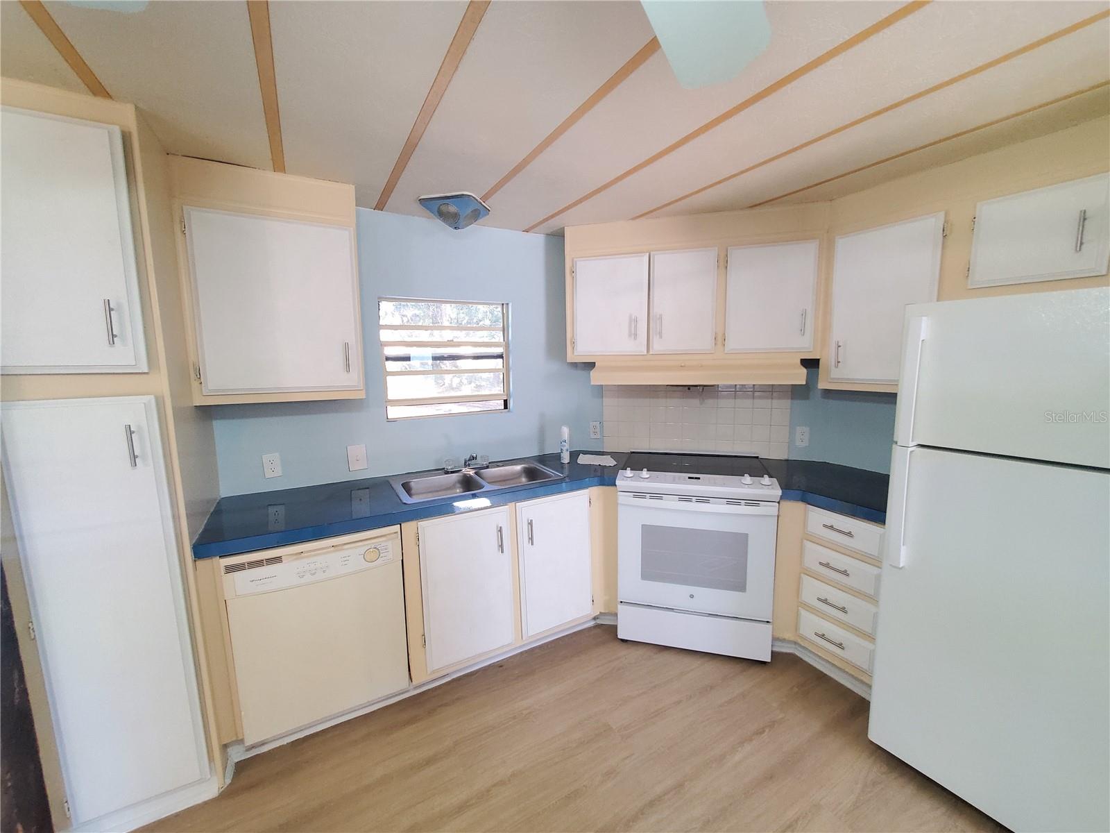 OAKVIEW TERRACE - Residential