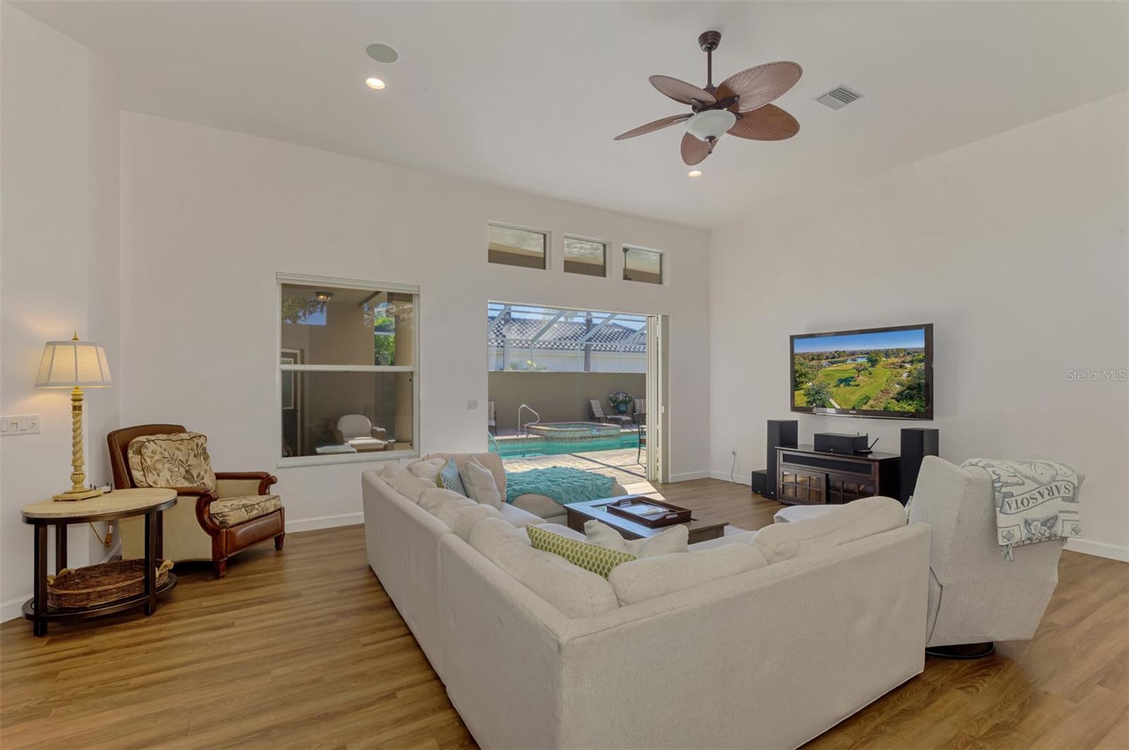 LAUREL OAK ESTATES SEC 11 - Residential