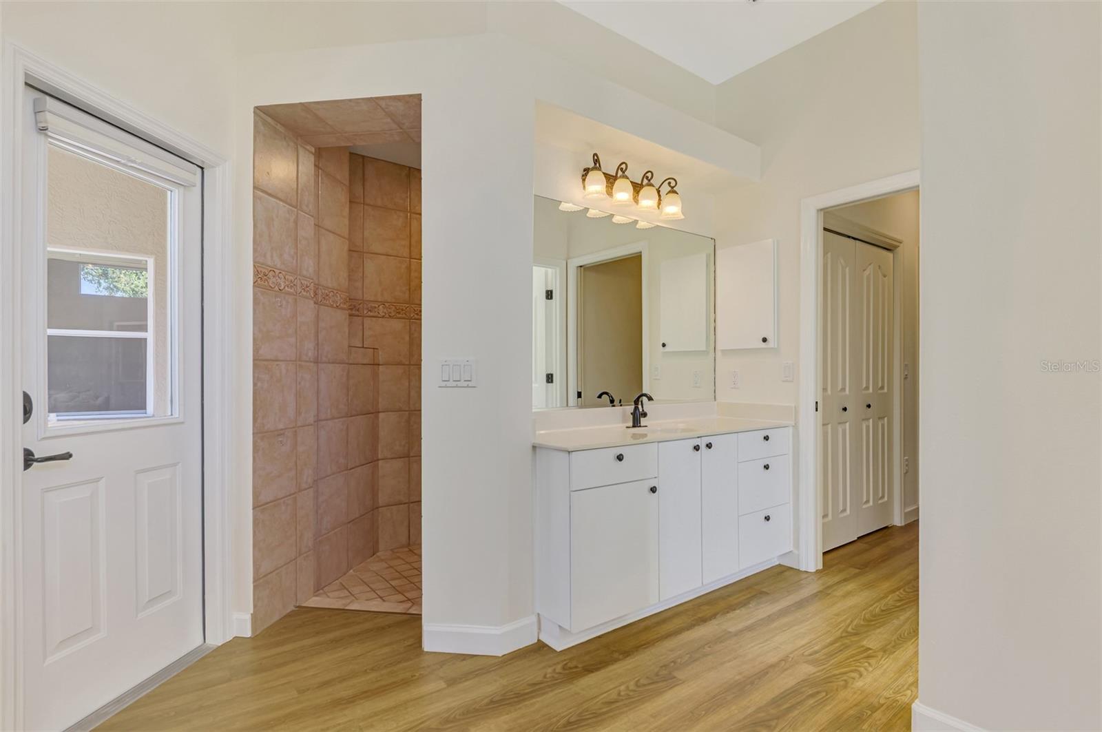 LAUREL OAK ESTATES SEC 11 - Residential