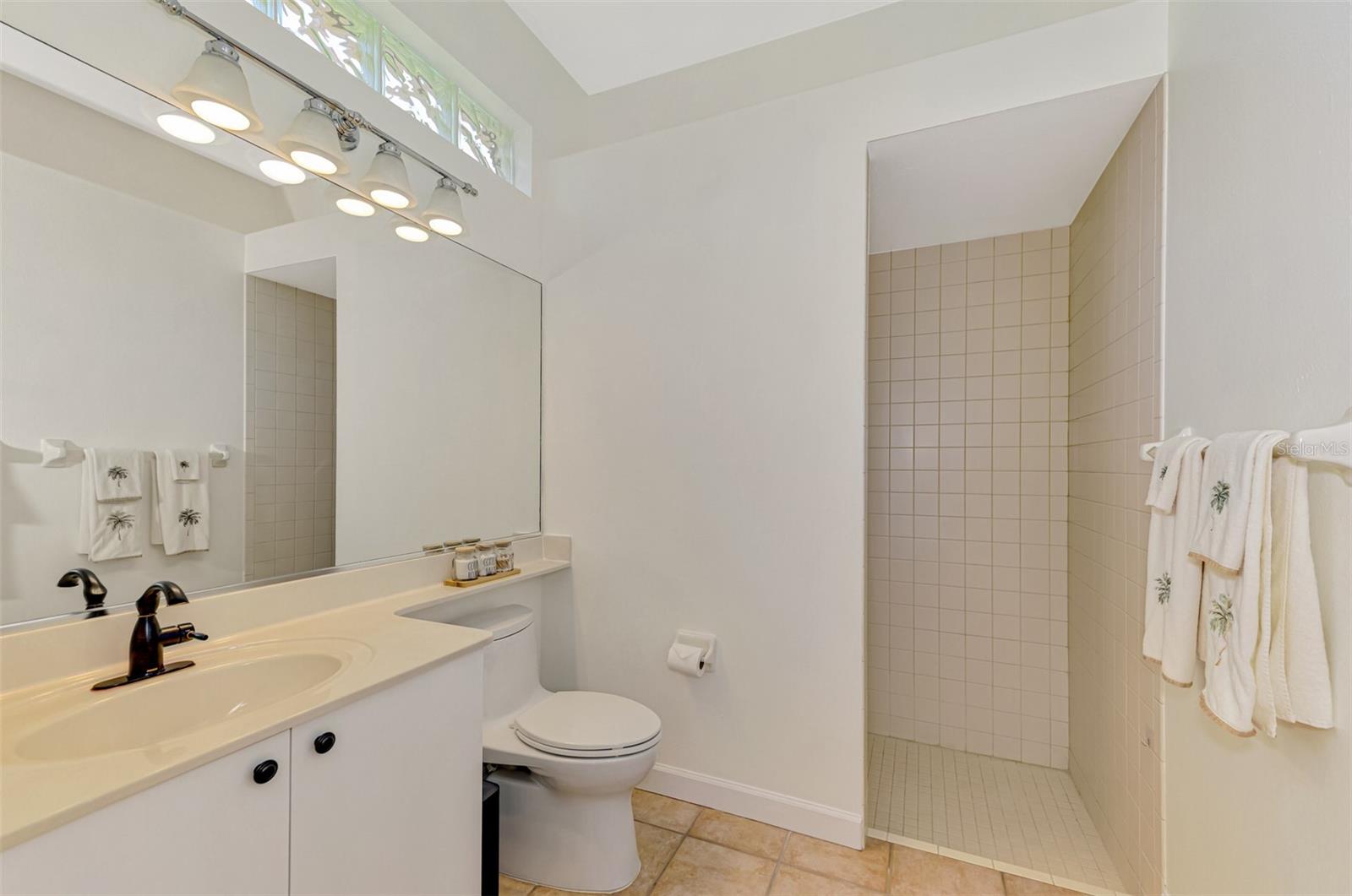 LAUREL OAK ESTATES SEC 11 - Residential