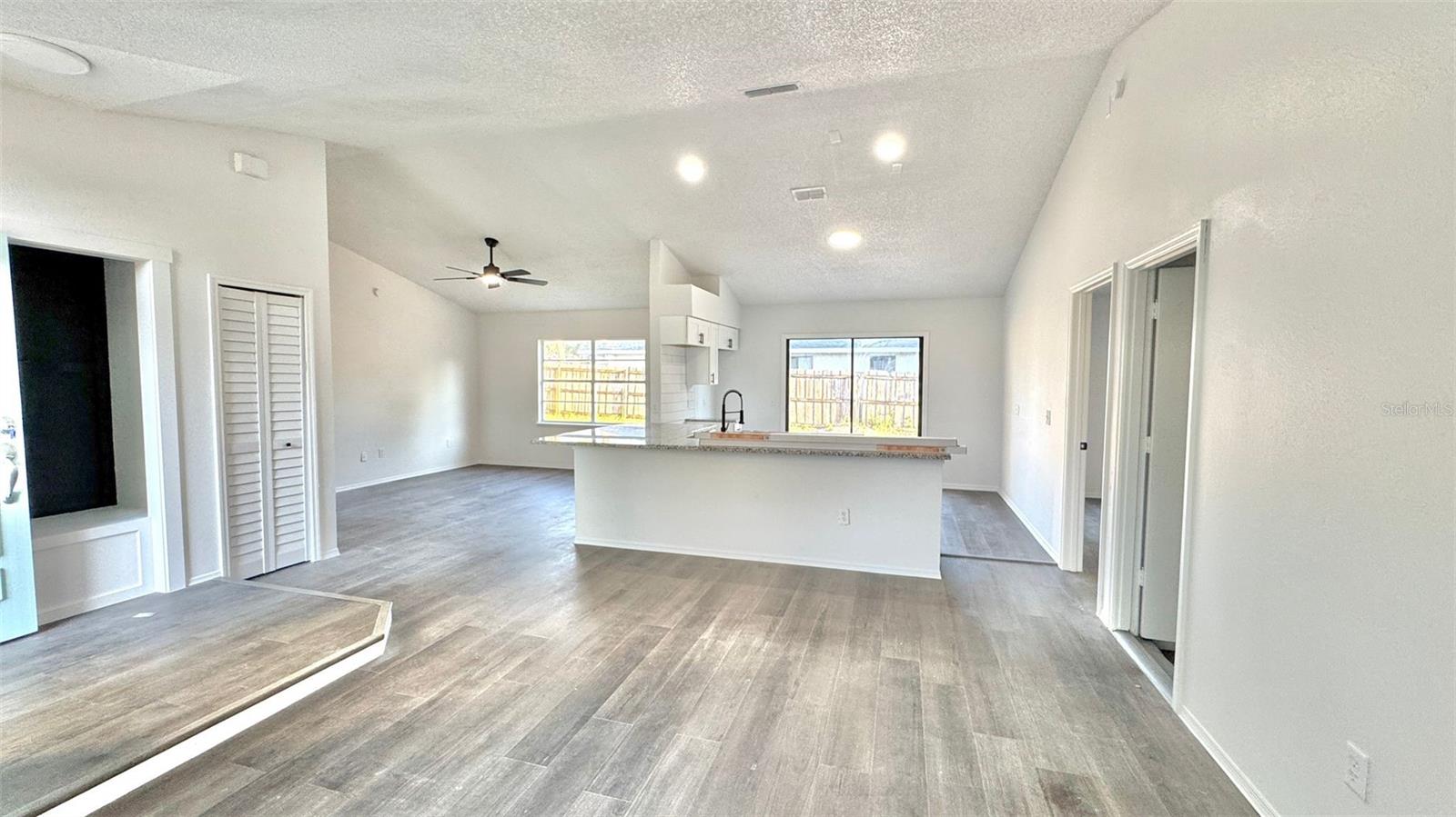 DELTONA LAKES UNIT 33 - Residential