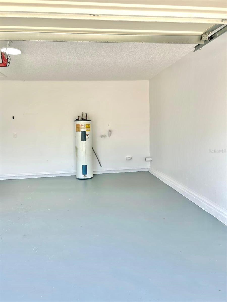 DELTONA LAKES UNIT 33 - Residential