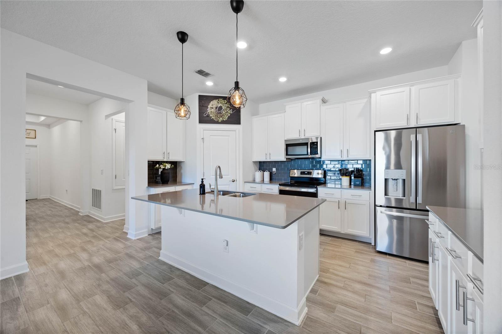 2837 DARLINGTON OAK LANE