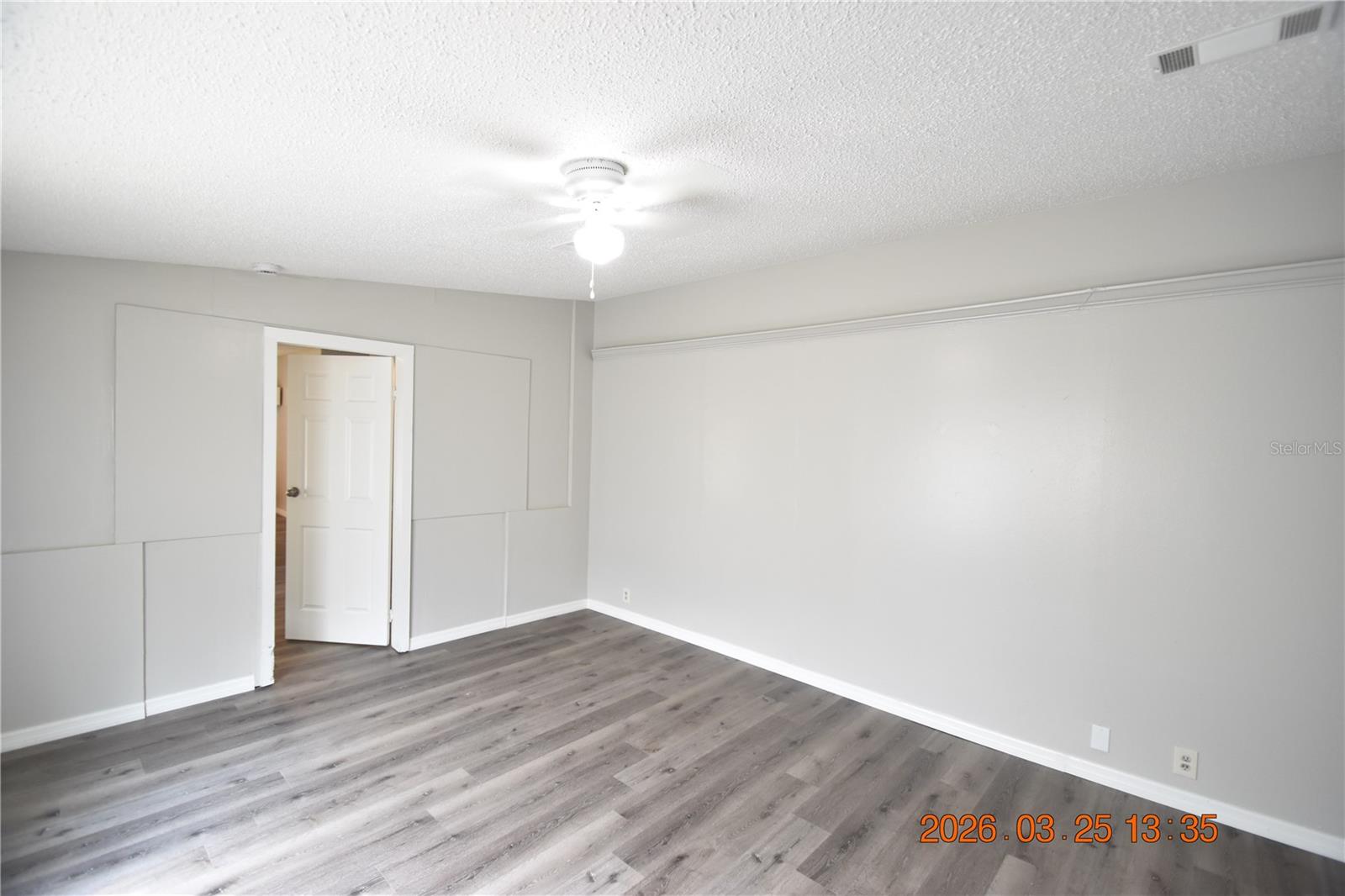 GIBSONS ARTESIAN LANDS SECTIO - Residential Lease