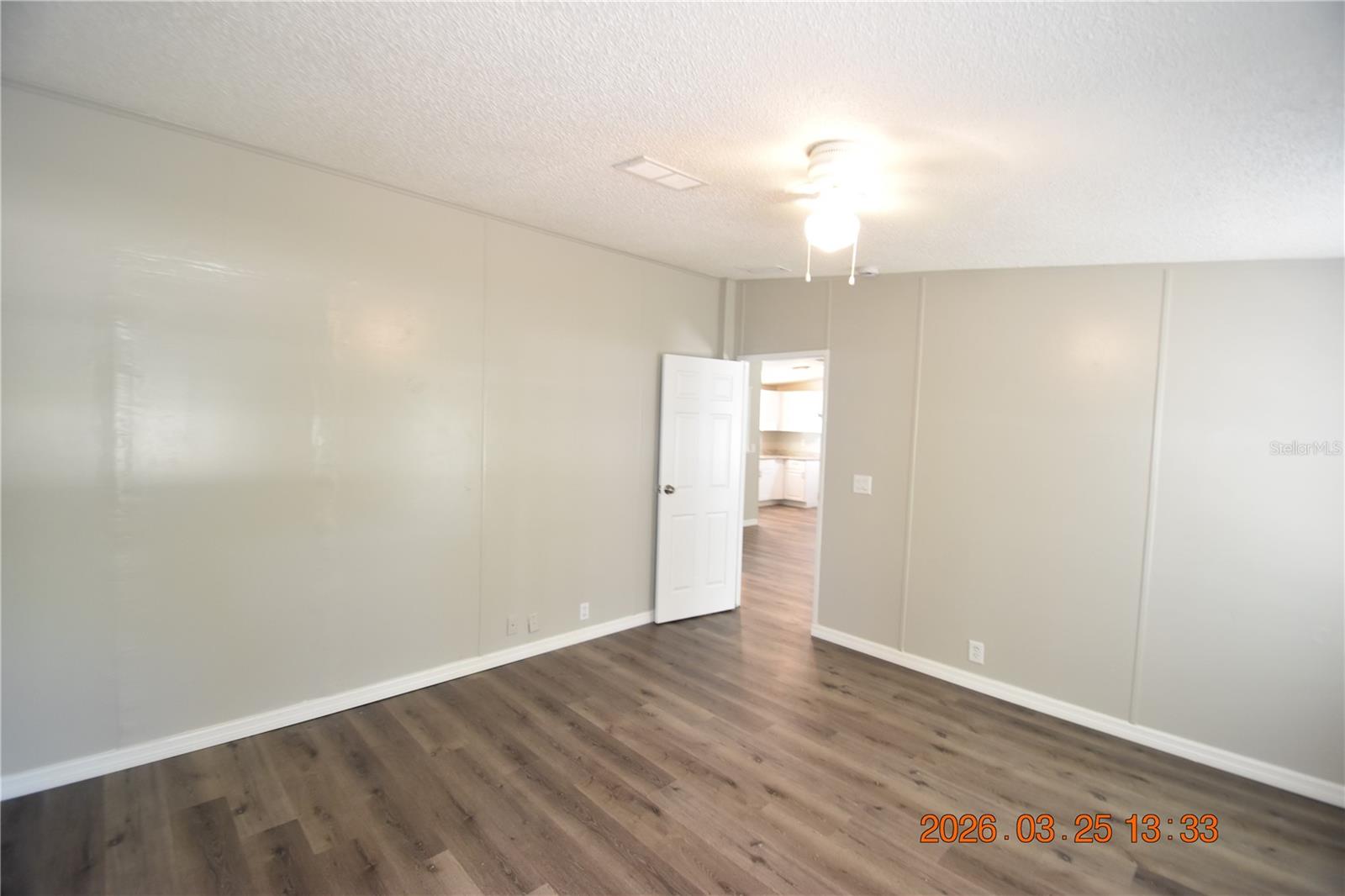 GIBSONS ARTESIAN LANDS SECTIO - Residential Lease