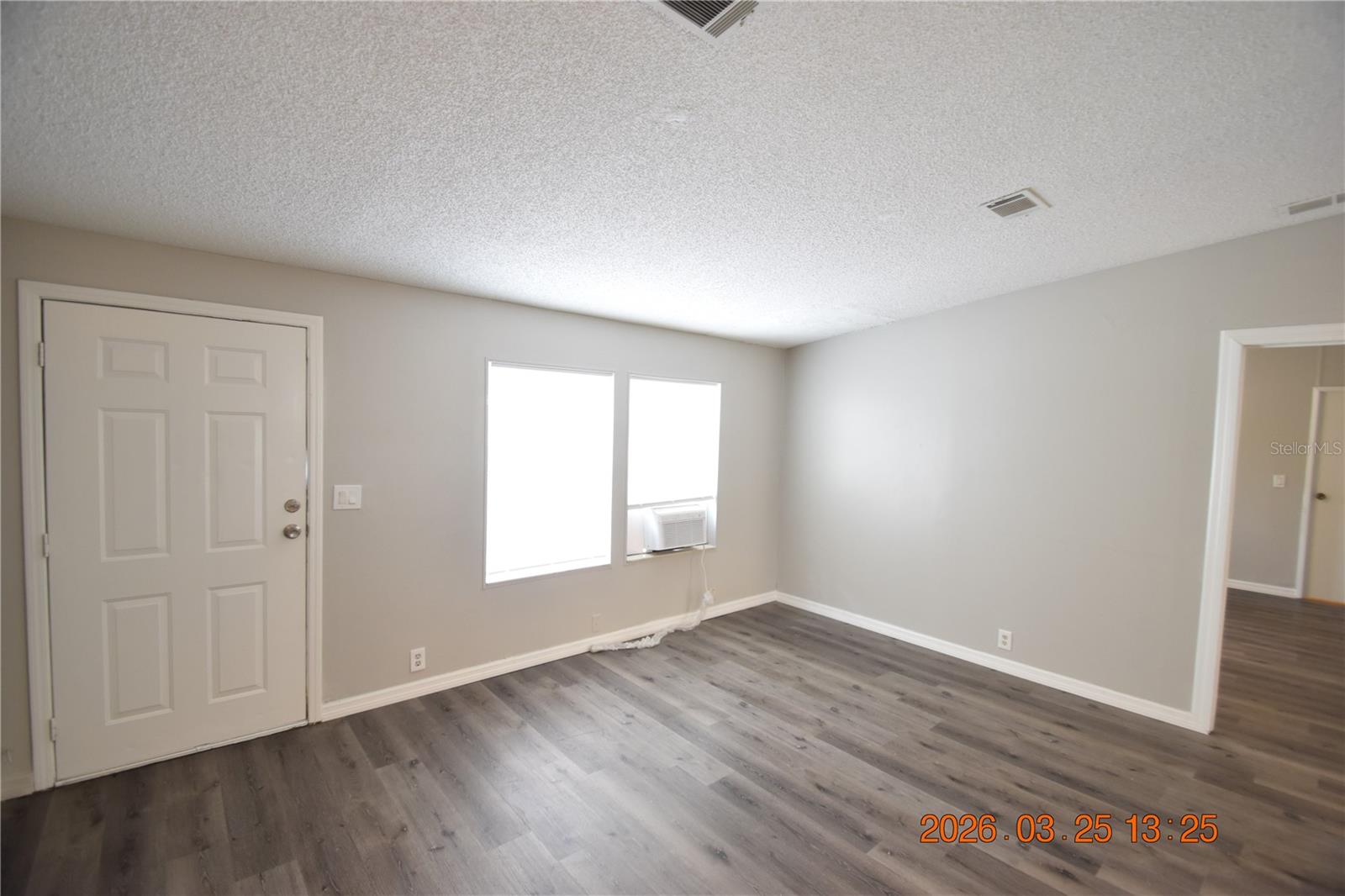 GIBSONS ARTESIAN LANDS SECTIO - Residential Lease