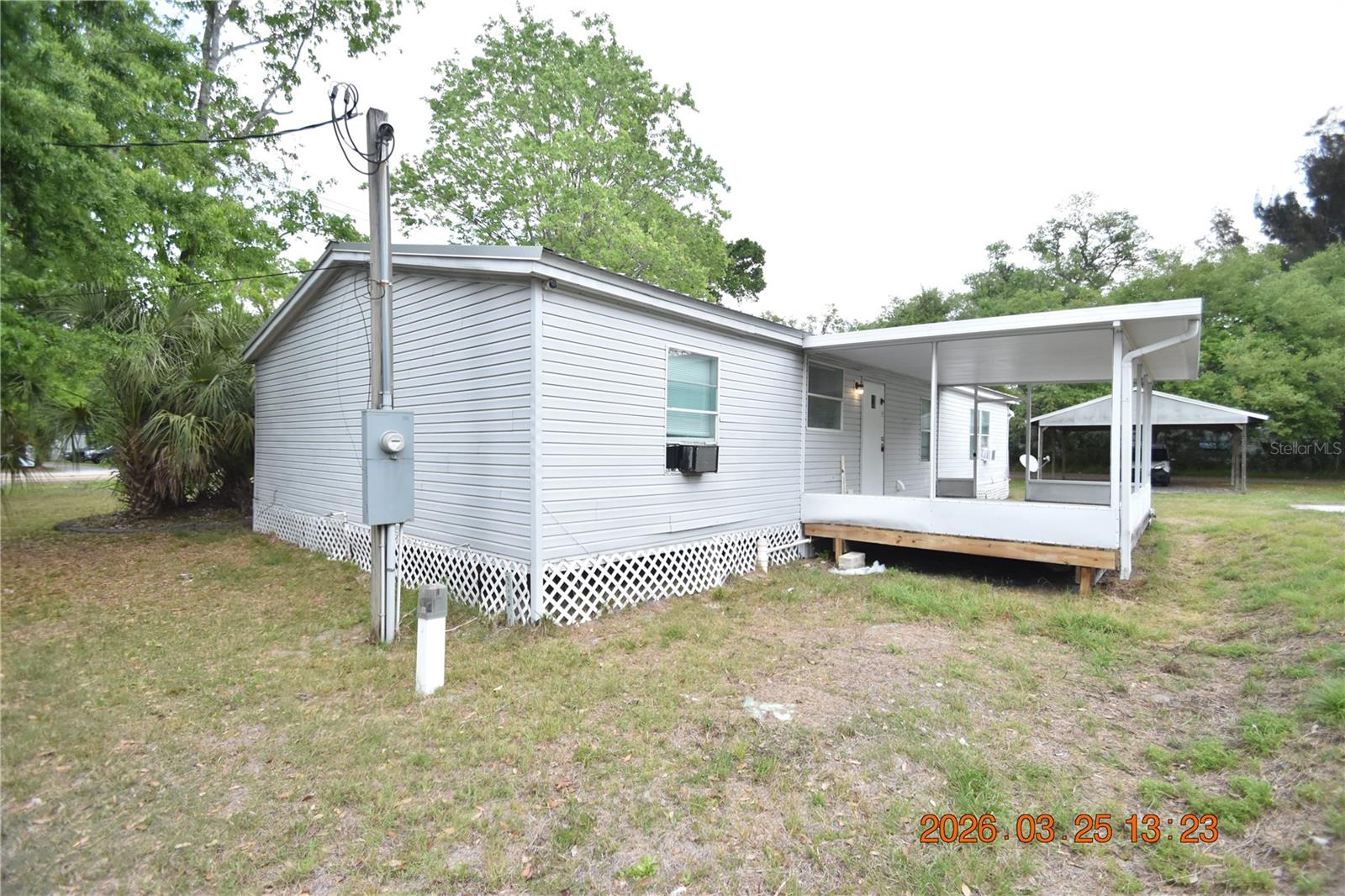 GIBSONS ARTESIAN LANDS SECTIO - Residential Lease