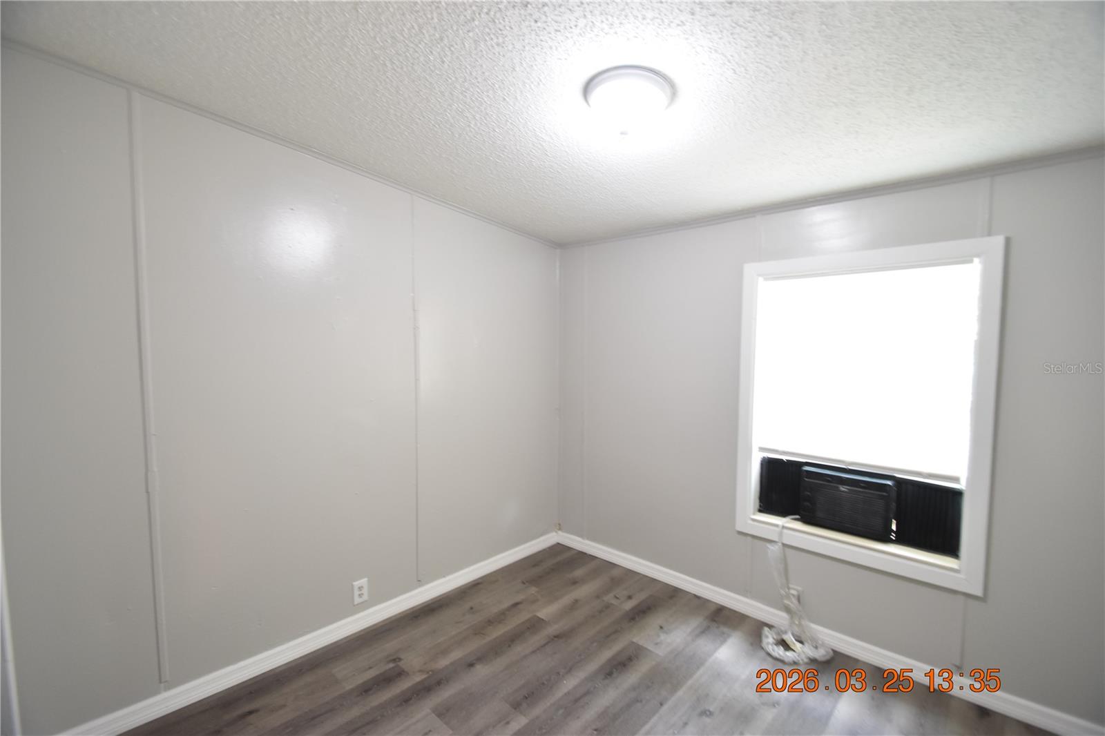 GIBSONS ARTESIAN LANDS SECTIO - Residential Lease