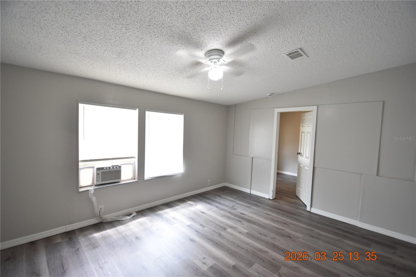 GIBSONS ARTESIAN LANDS SECTIO - Residential Lease