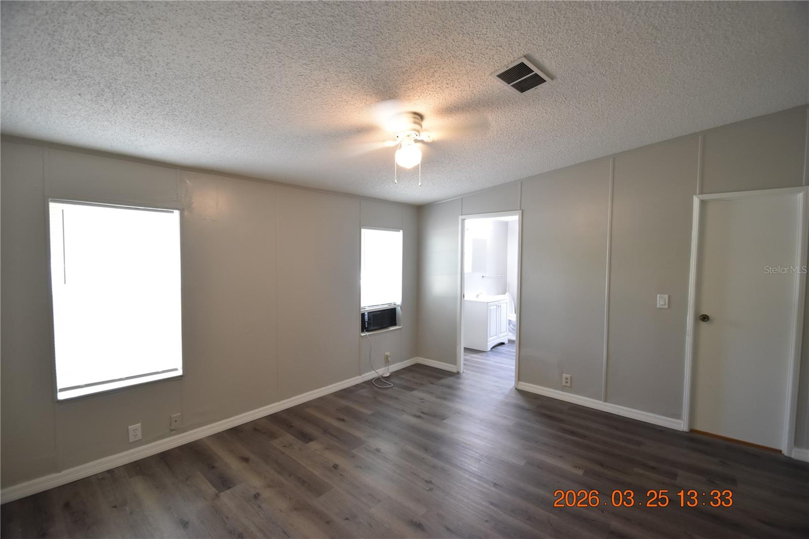 GIBSONS ARTESIAN LANDS SECTIO - Residential Lease